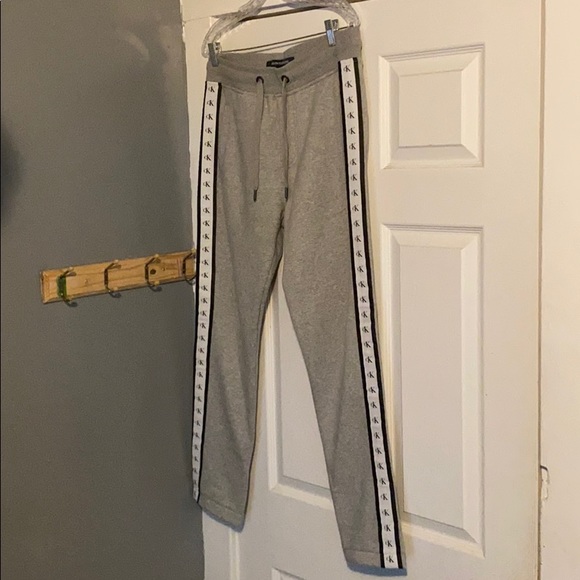 Calvin Klein Jeans Sweatpants - Picture 2 of 6